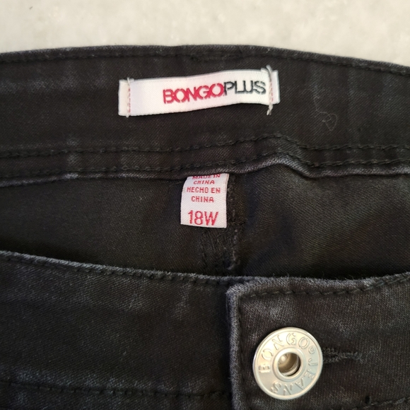NWT BONGO PLUS SIZE 18W Mid Rise Black Skinny Jeans - Picture 5 of 11